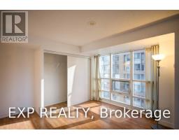 809 - 761 Bay Street, Toronto, ON M5G2R2 Photo 7
