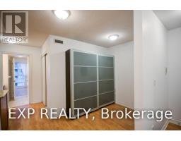 809 - 761 Bay Street, Toronto, ON M5G2R2 Photo 8