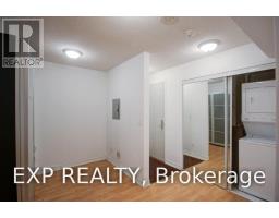 809 - 761 Bay Street, Toronto, ON M5G2R2 Photo 9
