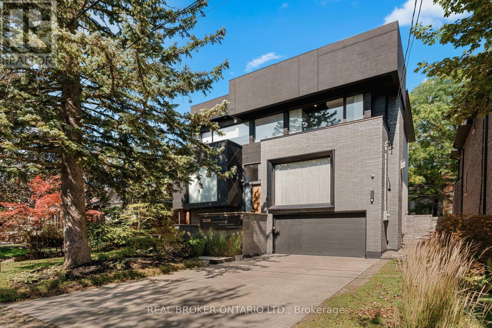 436 Glengarry Avenue, Toronto — photo 2