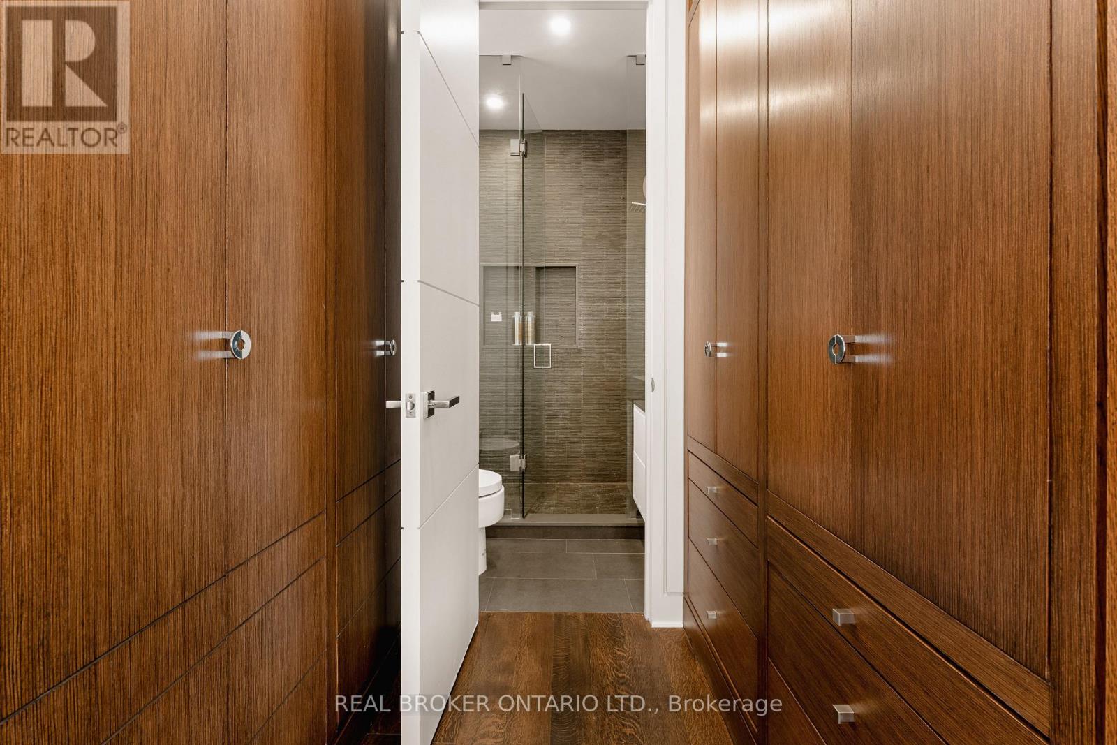436 GLENGARRY AVENUE - 28