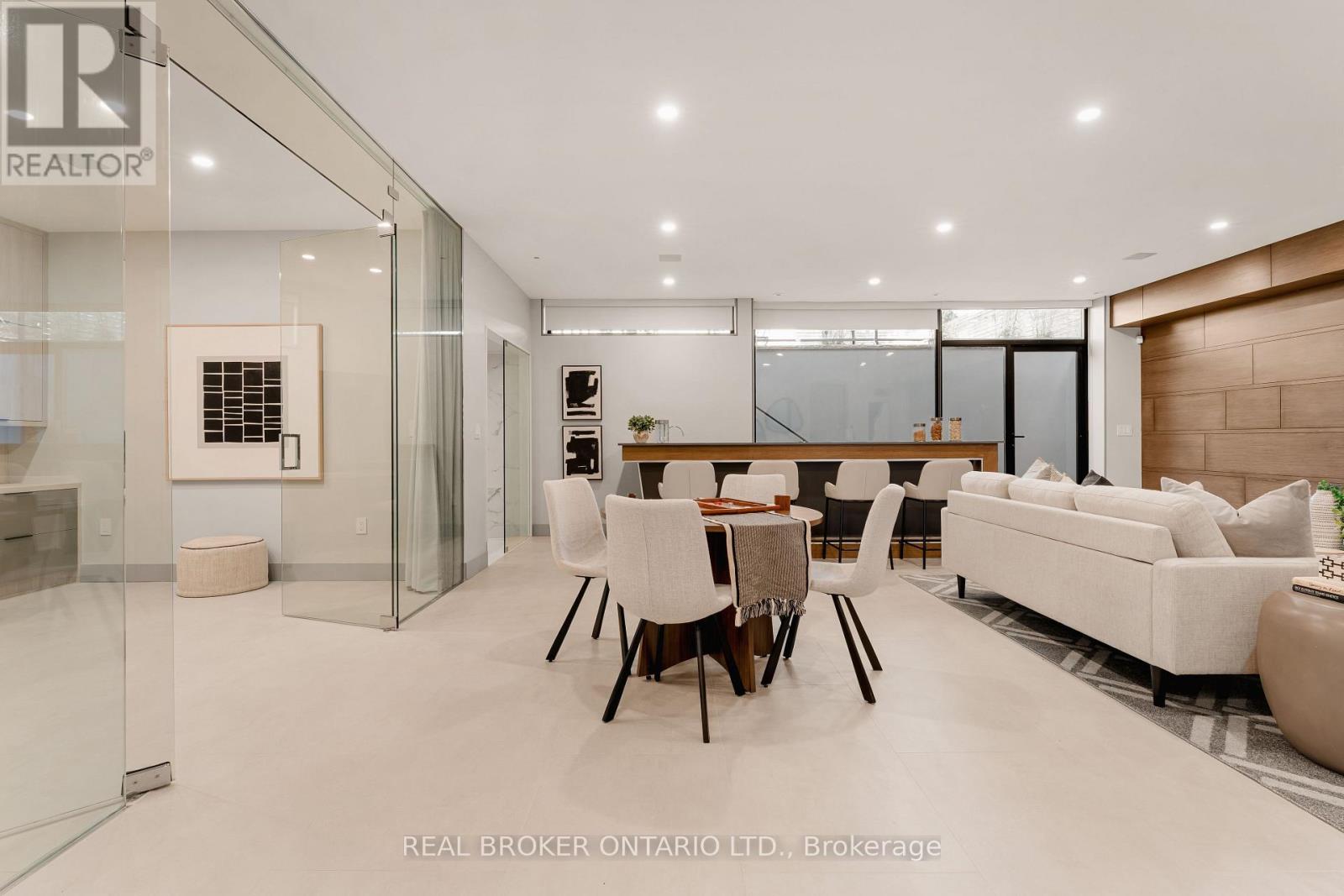 436 GLENGARRY AVENUE - Image 36