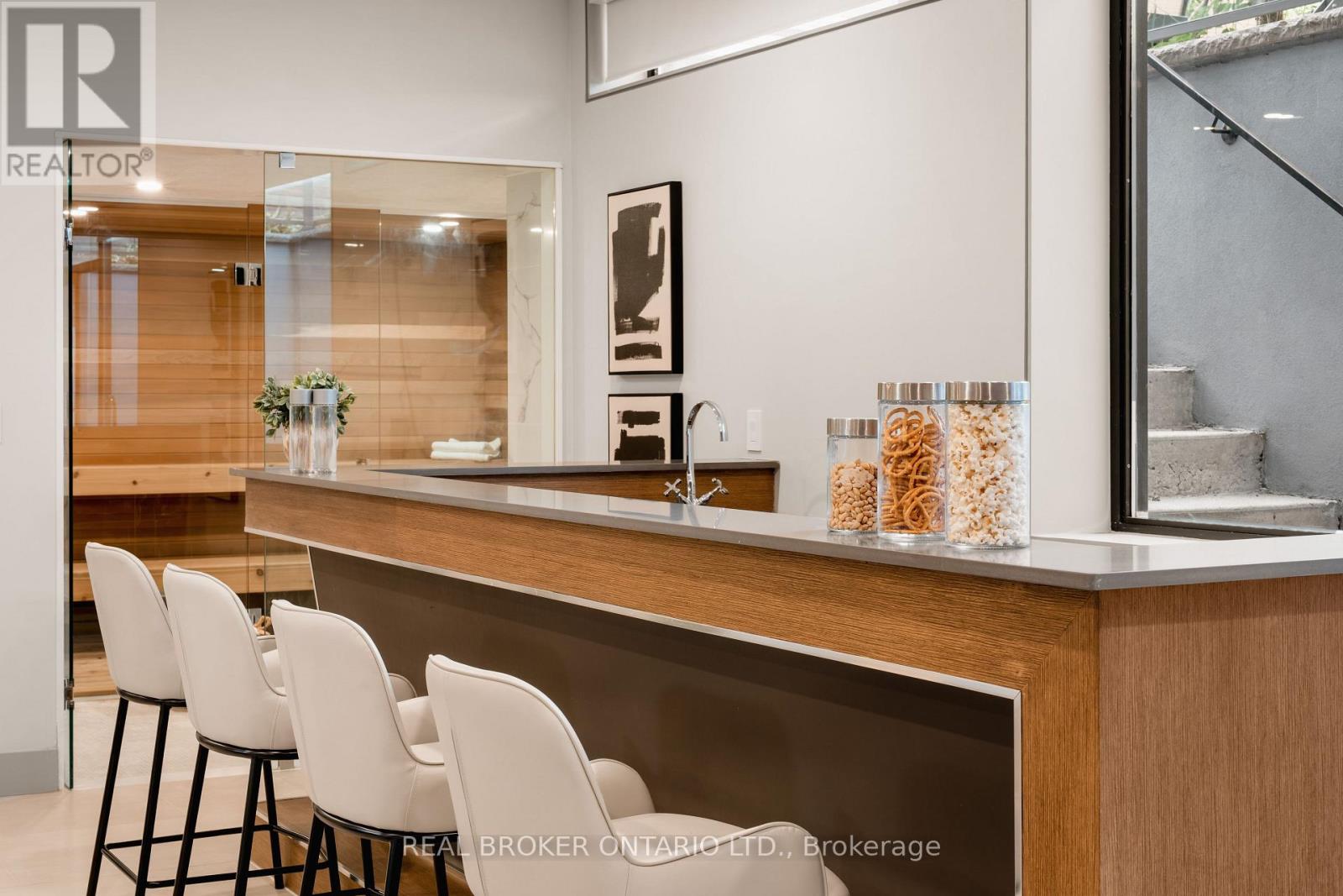 436 GLENGARRY AVENUE - 39