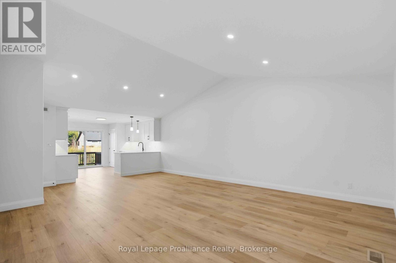 20 CLAYTON JOHN AVENUE, Brighton — photo 4