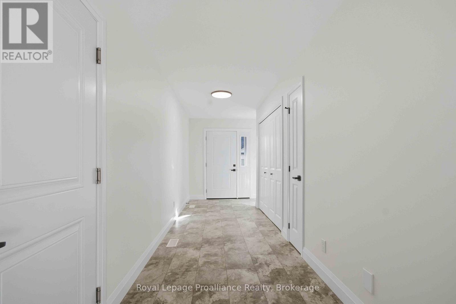 20 CLAYTON JOHN AVENUE, Brighton — photo 3