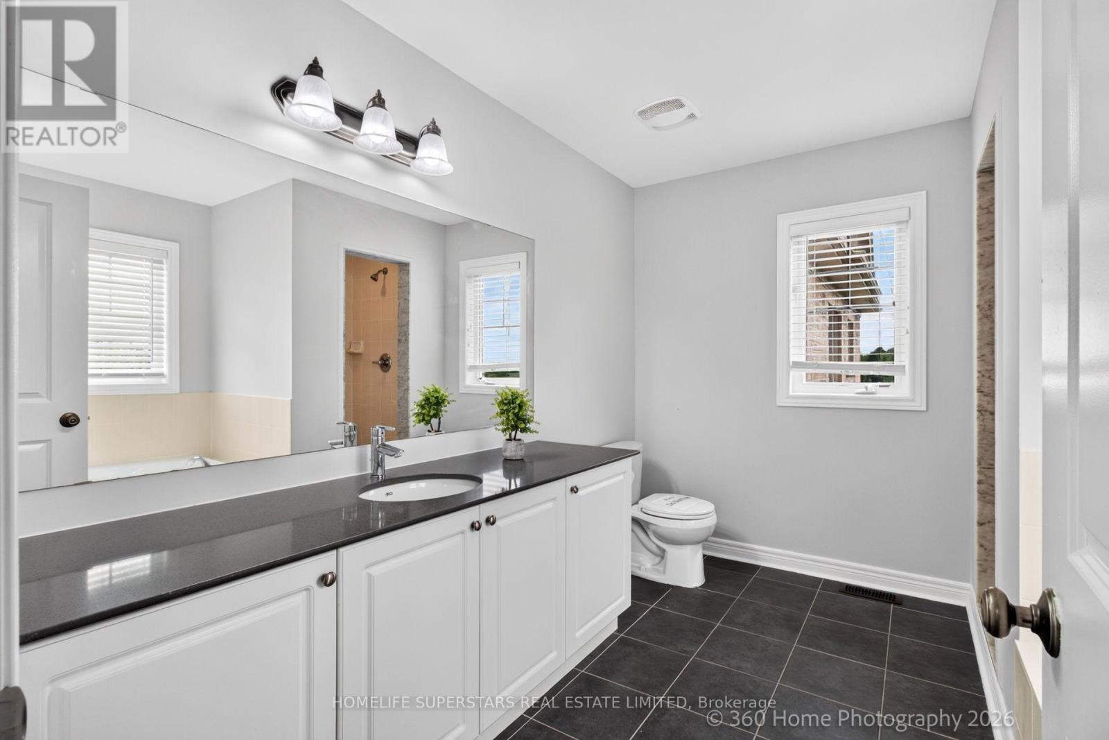 84 BELL AVENUE - 20
