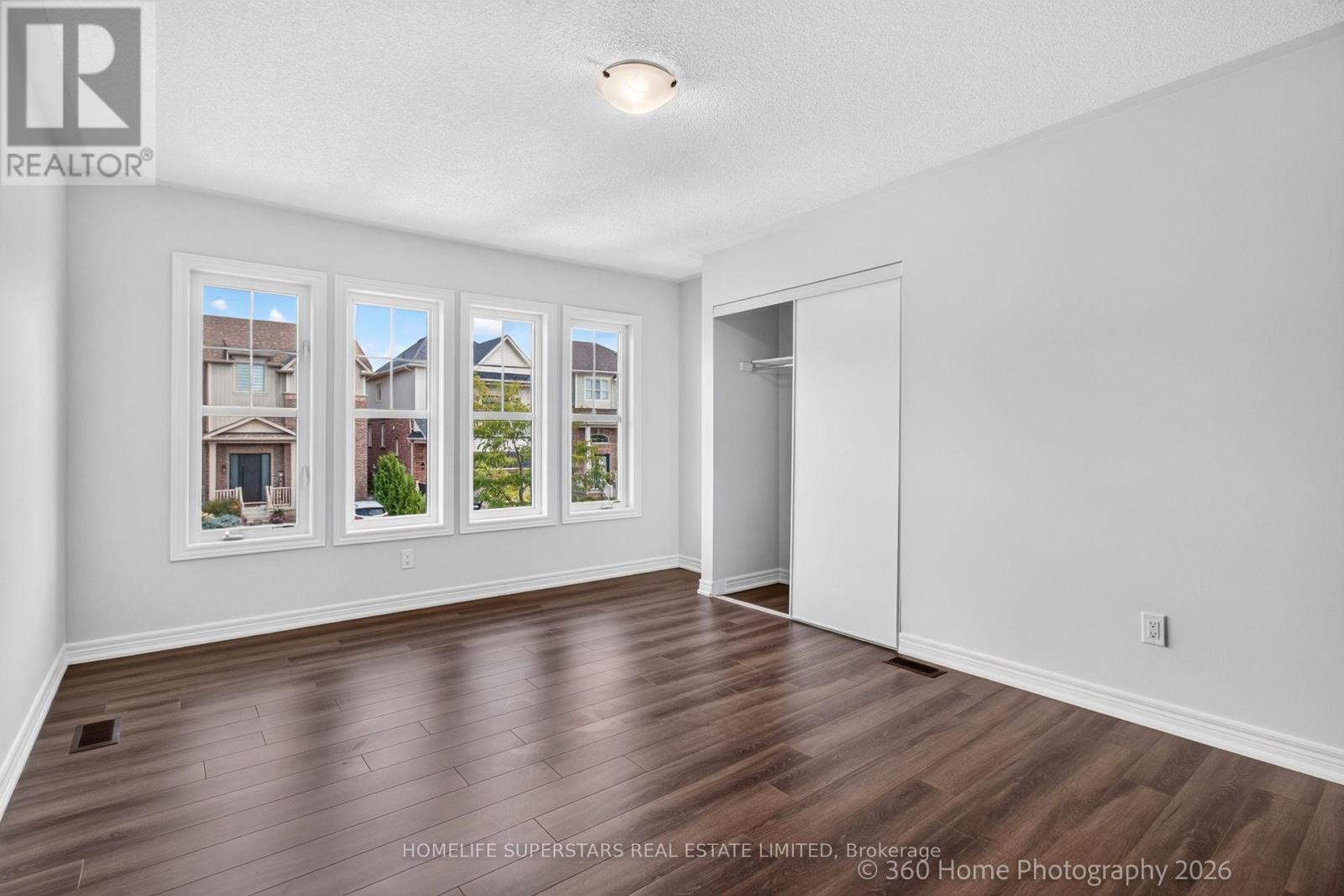 84 BELL AVENUE - 21