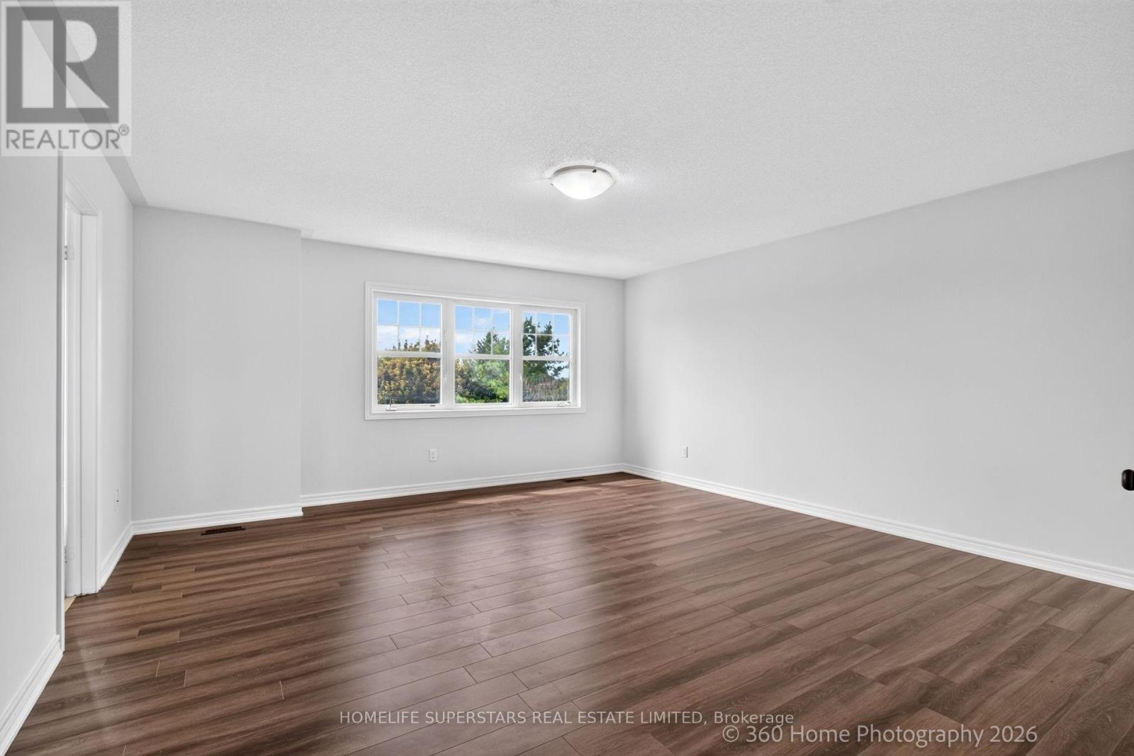 84 BELL AVENUE - Image 24