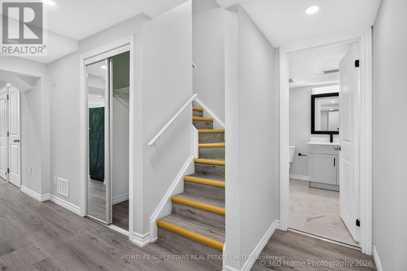 84 BELL AVENUE - 32