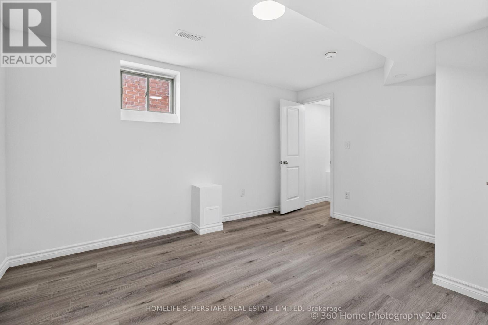 84 BELL AVENUE - Image 34