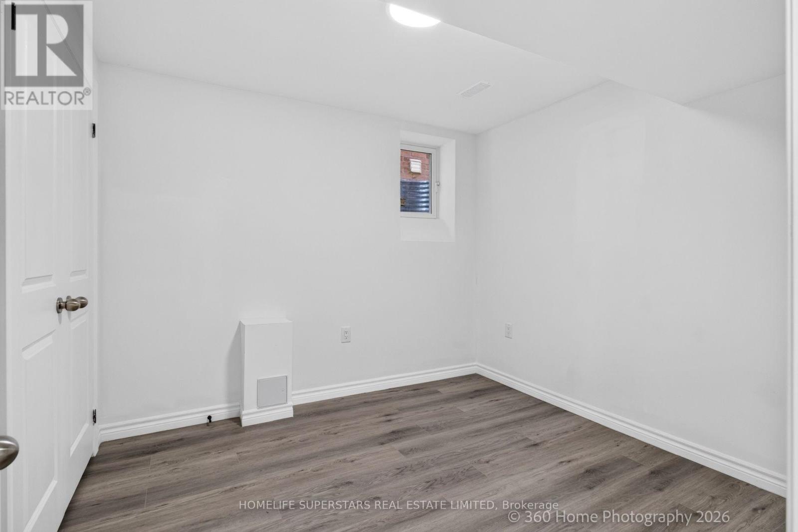 84 BELL AVENUE - 37