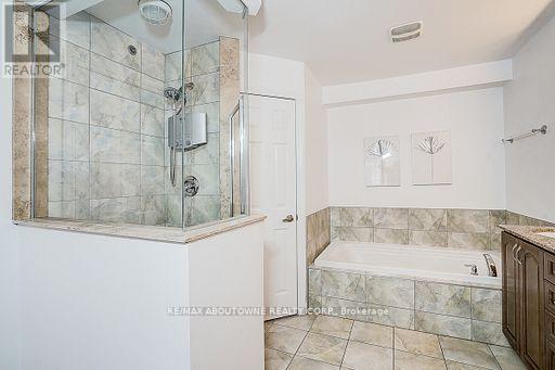 #50 8 BRIGHTON PLACE - Image 30