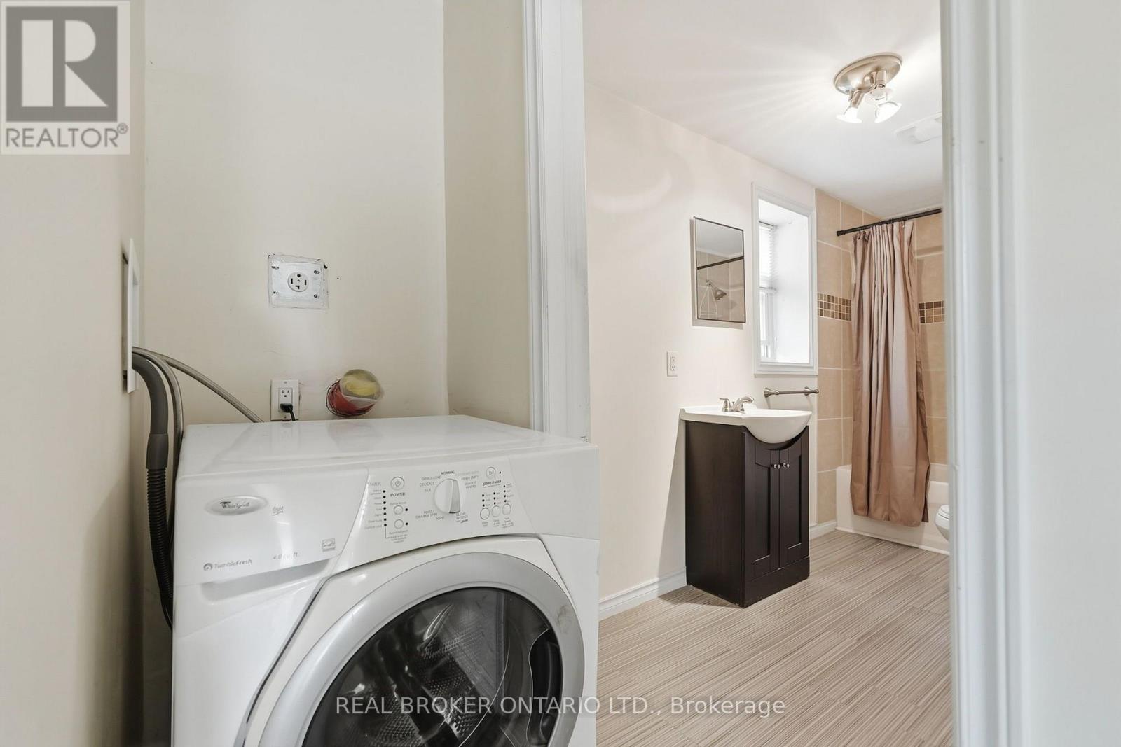 6 TEMPERANCE STREET - Image 16