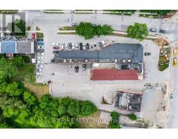 19423 Yonge Street, East Gwillimbury, ON L9N1L8 Photo 9