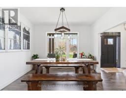 1056 Xavier Street, Gravenhurst, ON P0E1G0 Photo 11