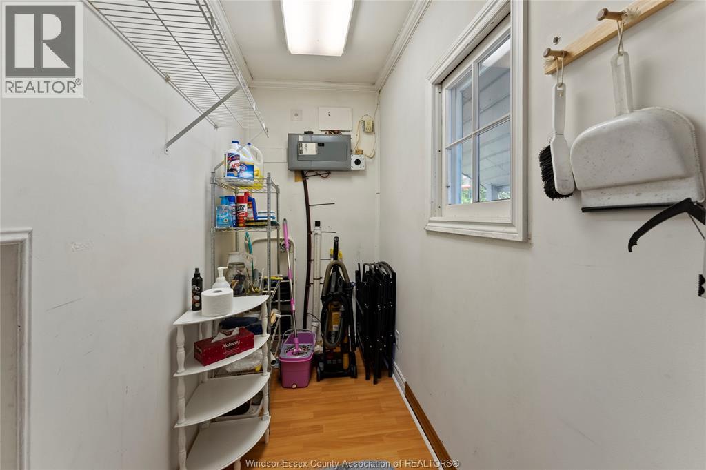 17520 Lakeshore ROAD - 21