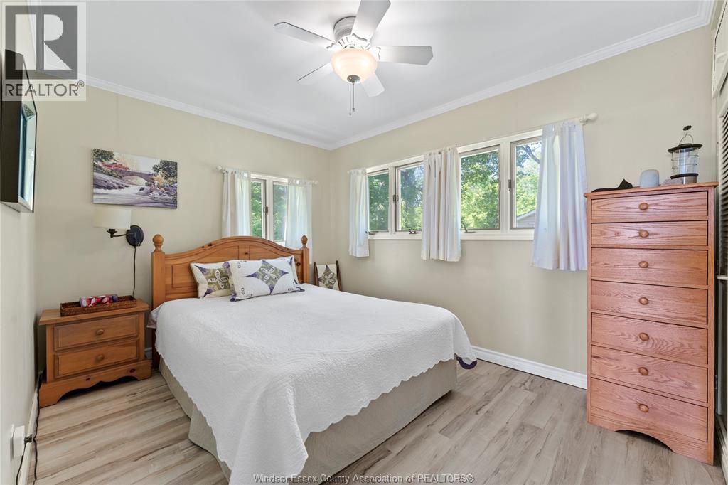 17520 Lakeshore ROAD - 18