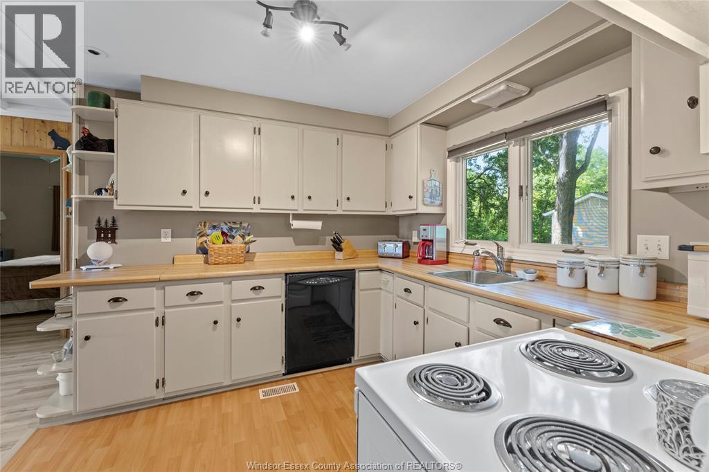 17520 Lakeshore ROAD, Rondeau Park — photo 8