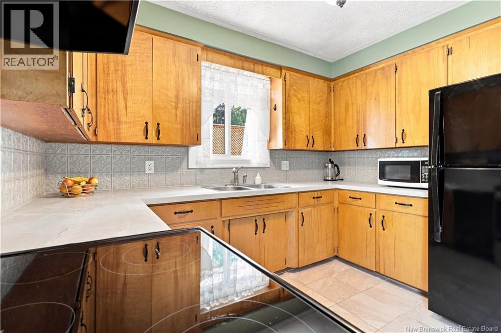 117 Confederation Avenue - 12