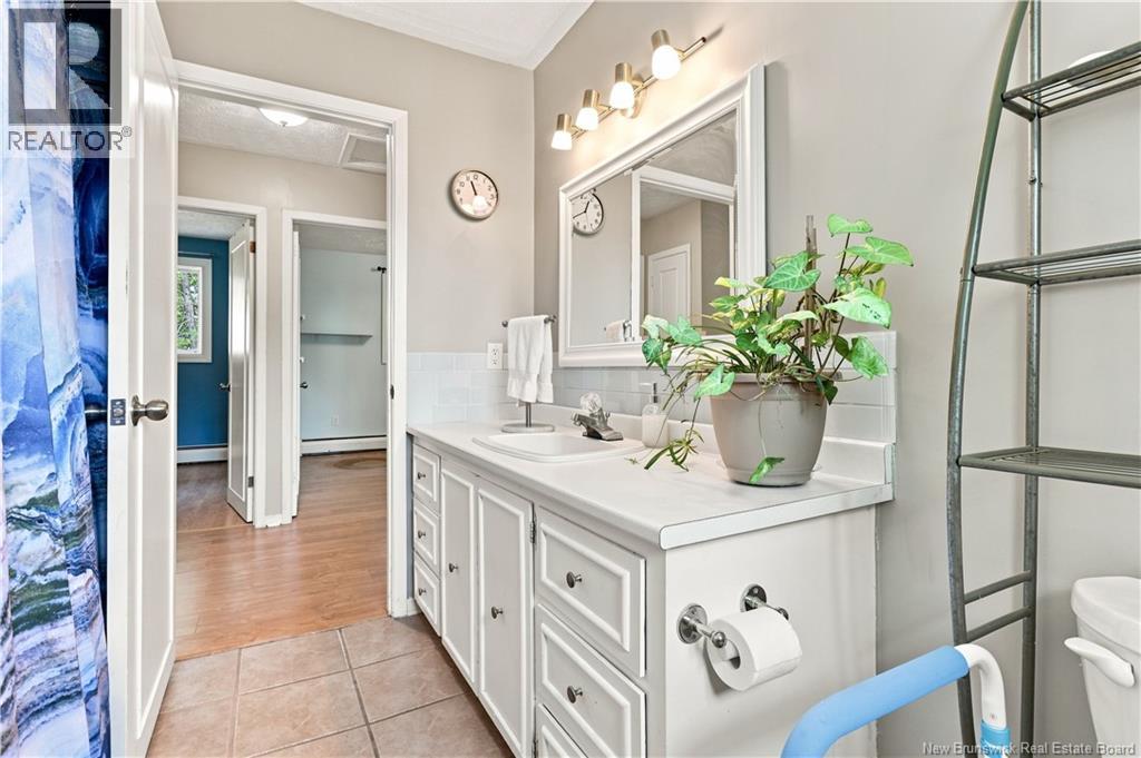 117 Confederation Avenue - Image 17