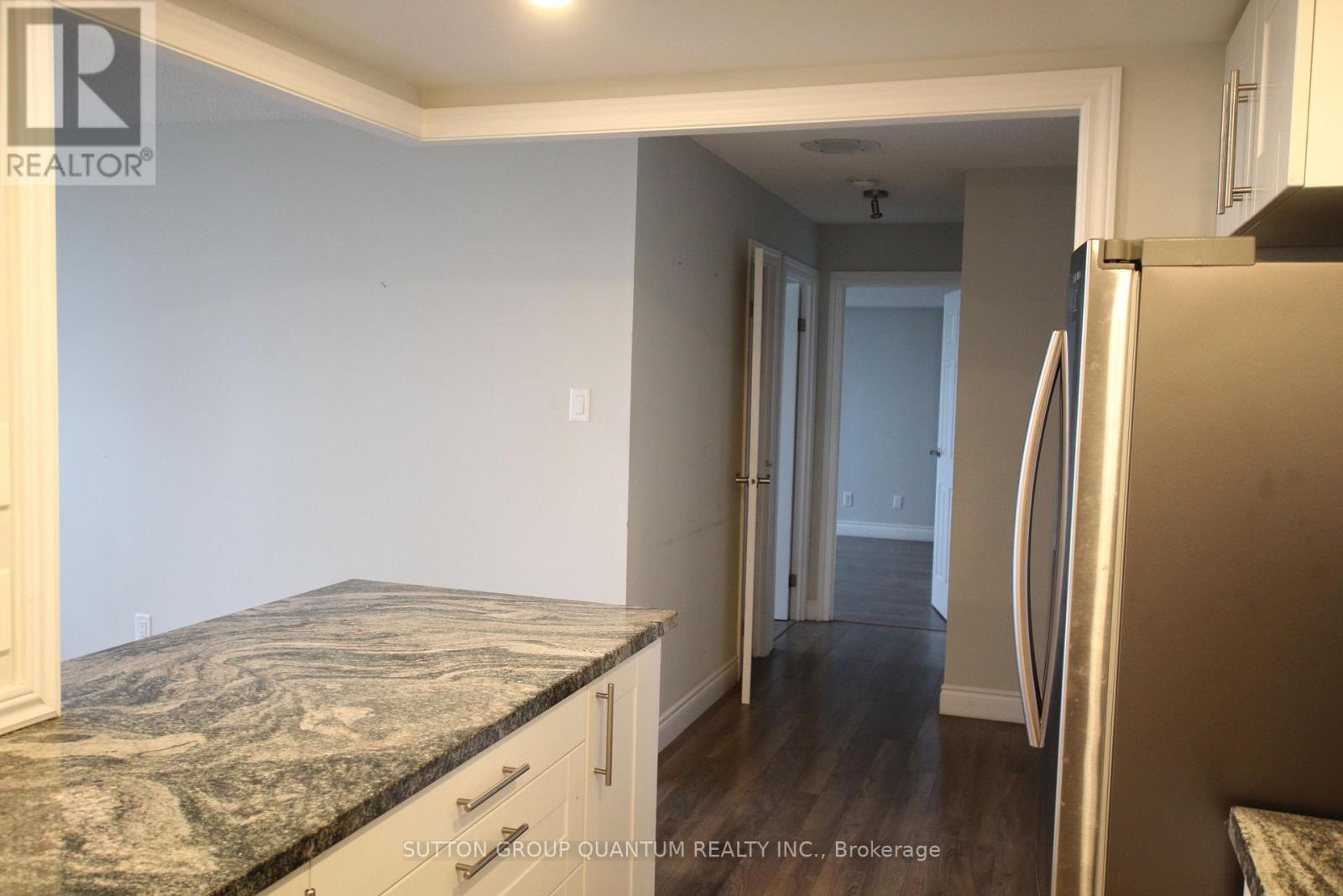 #808 3700 KANEFF CRESCENT - 4