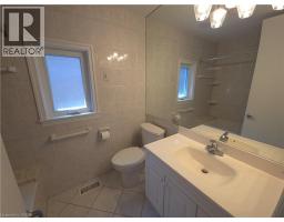 89 Elmsthorpe Avenue, Toronto, ON M5P2L8 Photo 16