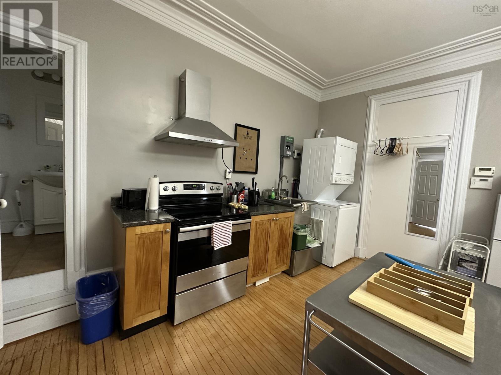 1465 Carlton Street, Halifax — photo 9
