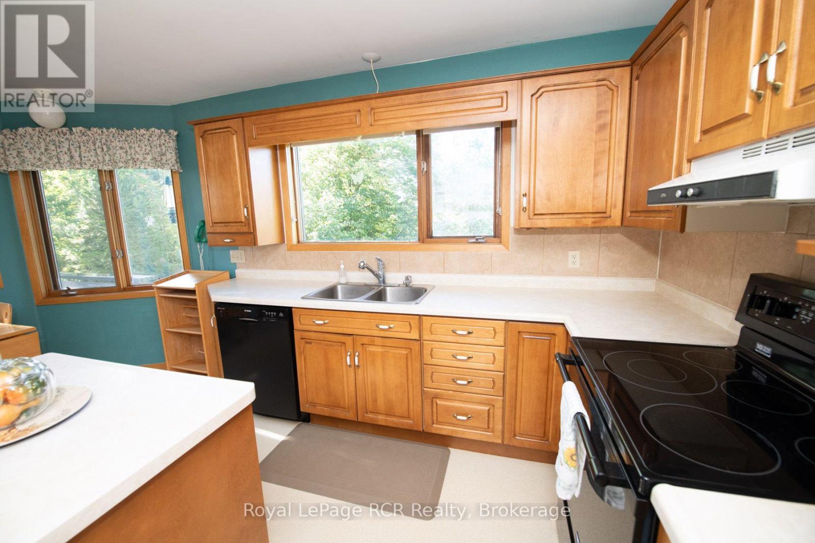 9870 CREEK ROAD - Image 33