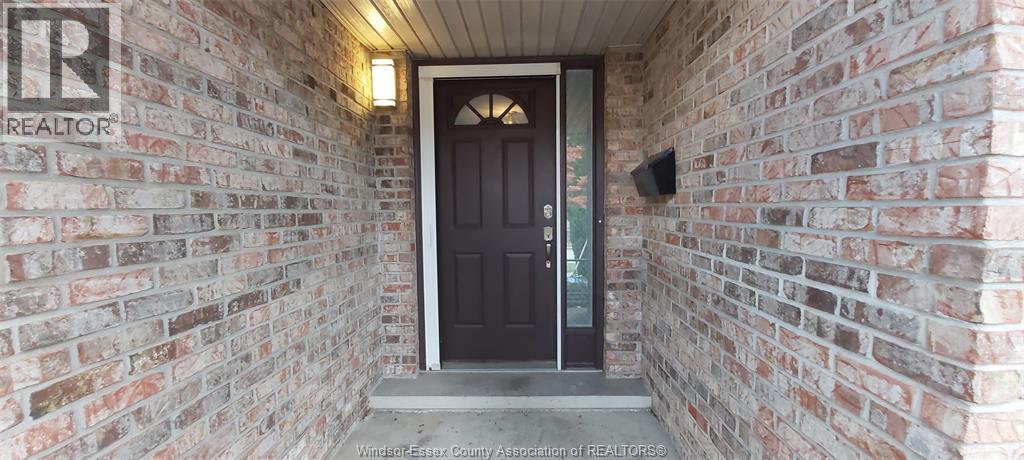 8339 KINGSTON CRESCENT, Windsor — photo 6