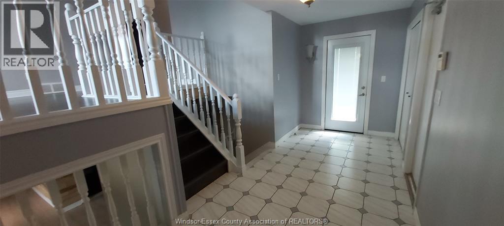 8339 KINGSTON CRESCENT, Windsor — photo 7