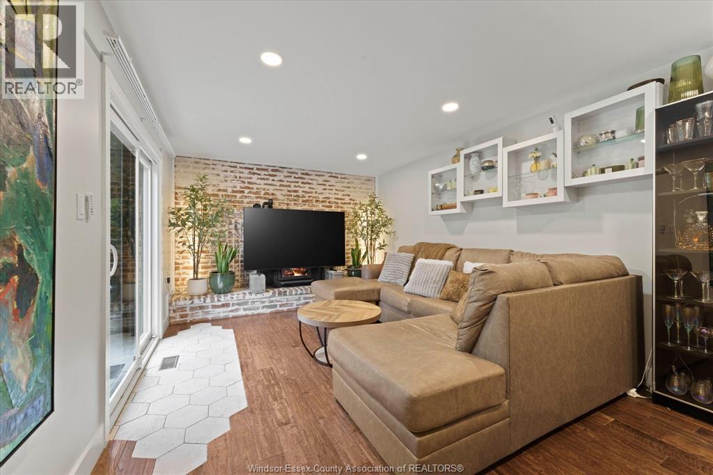 1718 LESPERANCE - 12