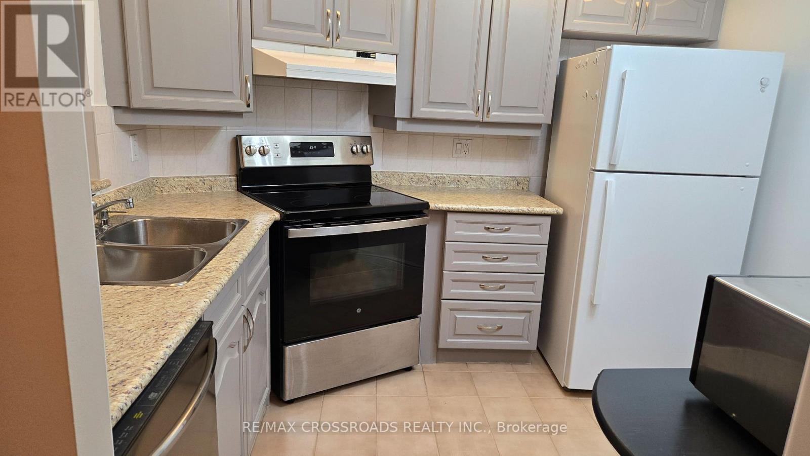 1132 - 10 GUILDWOOD PARKWAY, Toronto (Guildwood) — photo 9
