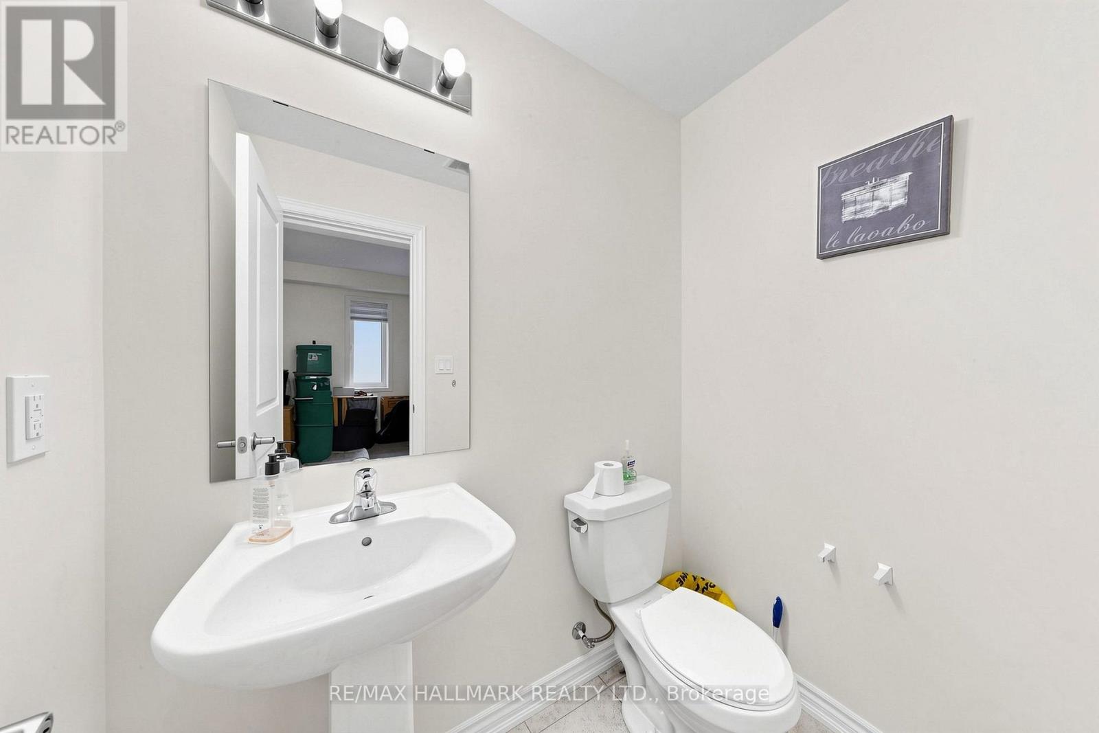 6 PETER HOGG COURT - Image 22