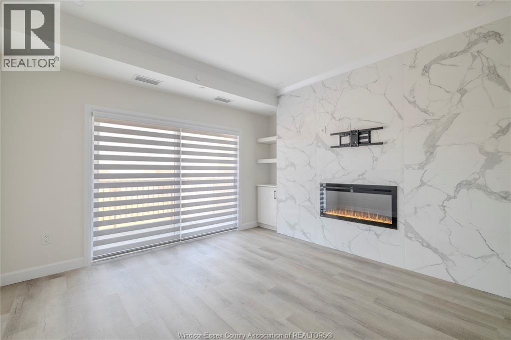 1740 A SPRUCEWOOD AVENUE Unit# 301, LaSalle — photo 6