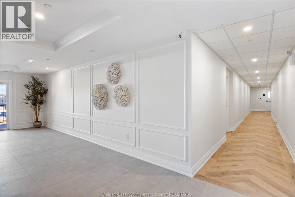 1740 A SPRUCEWOOD AVENUE Unit# 301, LaSalle — photo 3