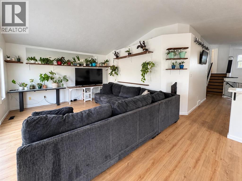 9042 103 Avenue - 19