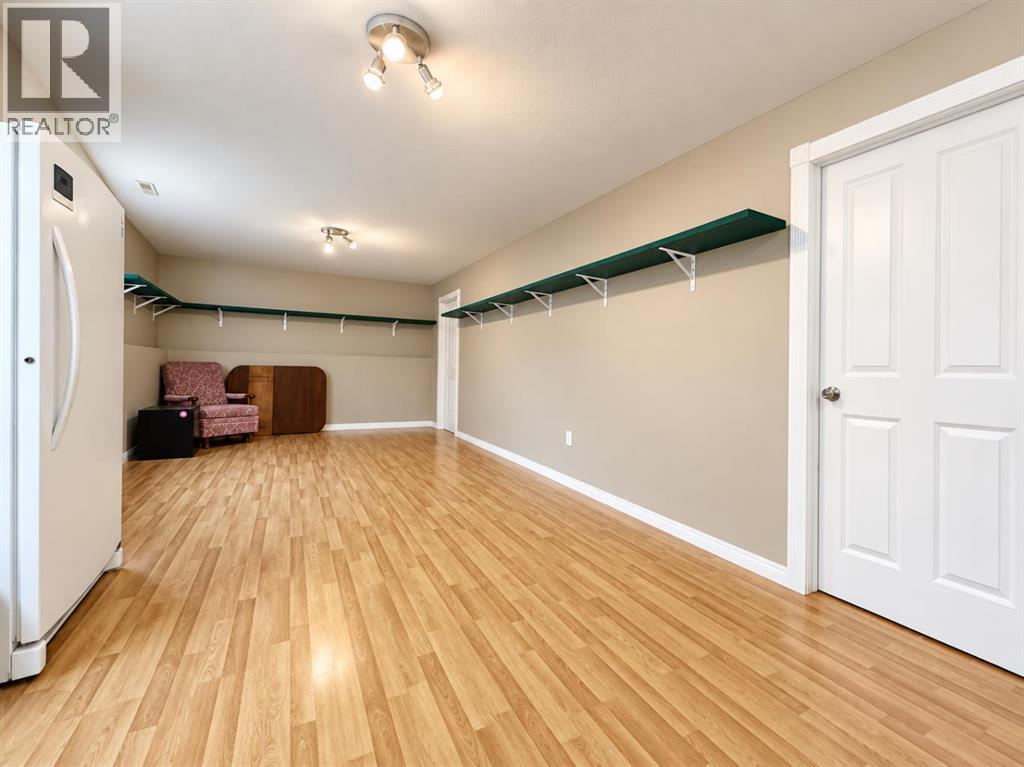9042 103 Avenue - 31