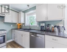 7048 Highway 2, Portapique, NS B0M1B0 Photo 11