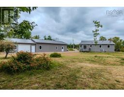 7048 Highway 2, Portapique, NS B0M1B0 Photo 46