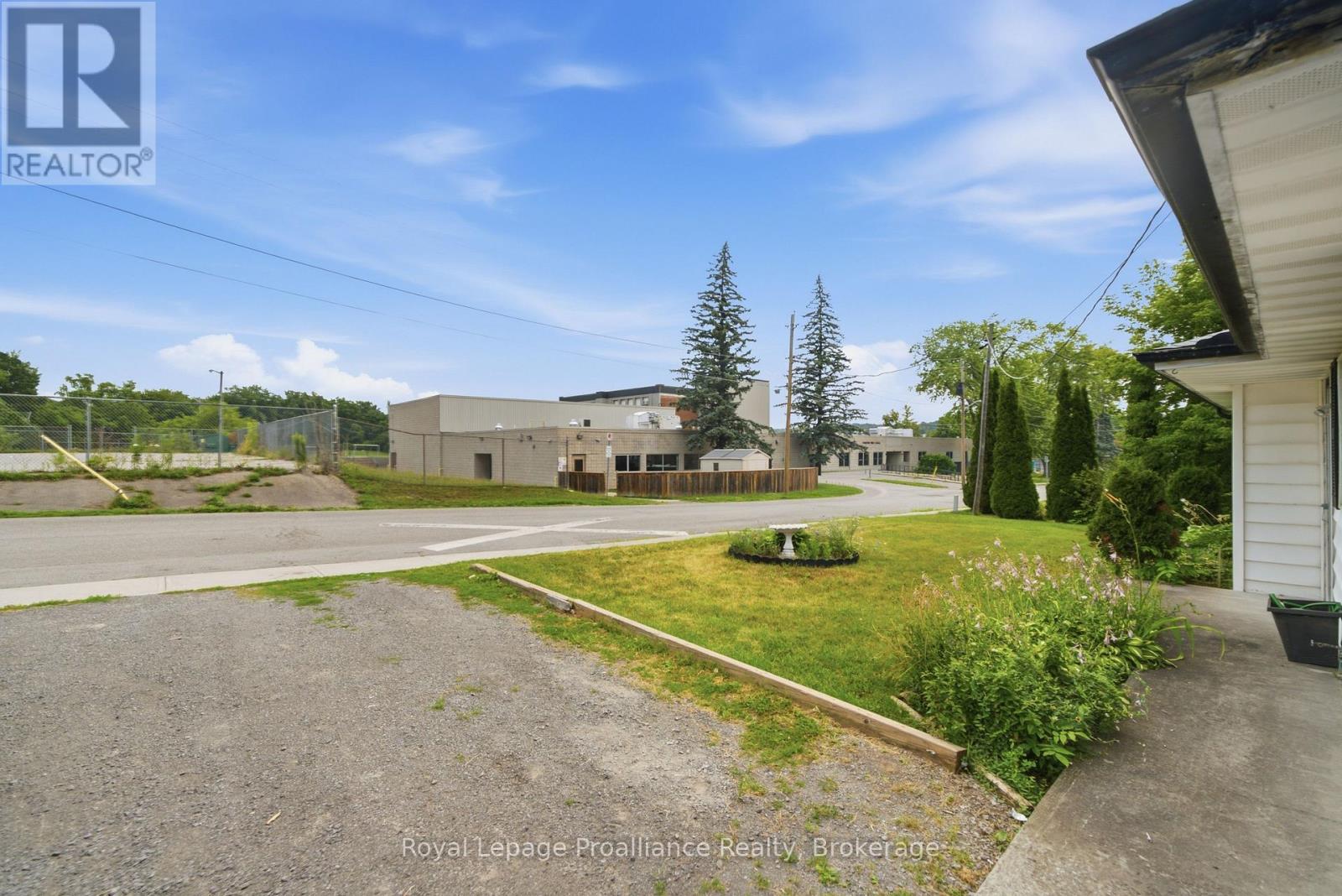 43 ADELAIDE ST STREET, Quinte West (Frankford Ward) — photo 5