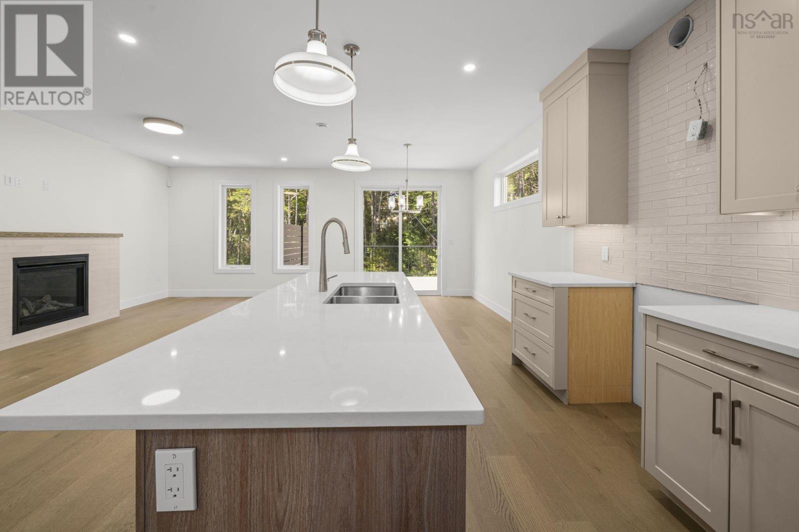 GAR22 108 Garvey Court, Bedford West — photo 8