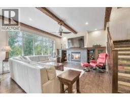 377 Evergreen Circle SW - photo 4