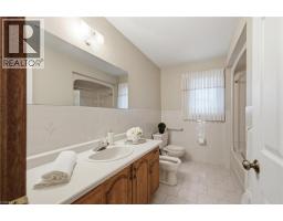 11 Gabriele Court, Hamilton, ON L8G5C4 Photo 28