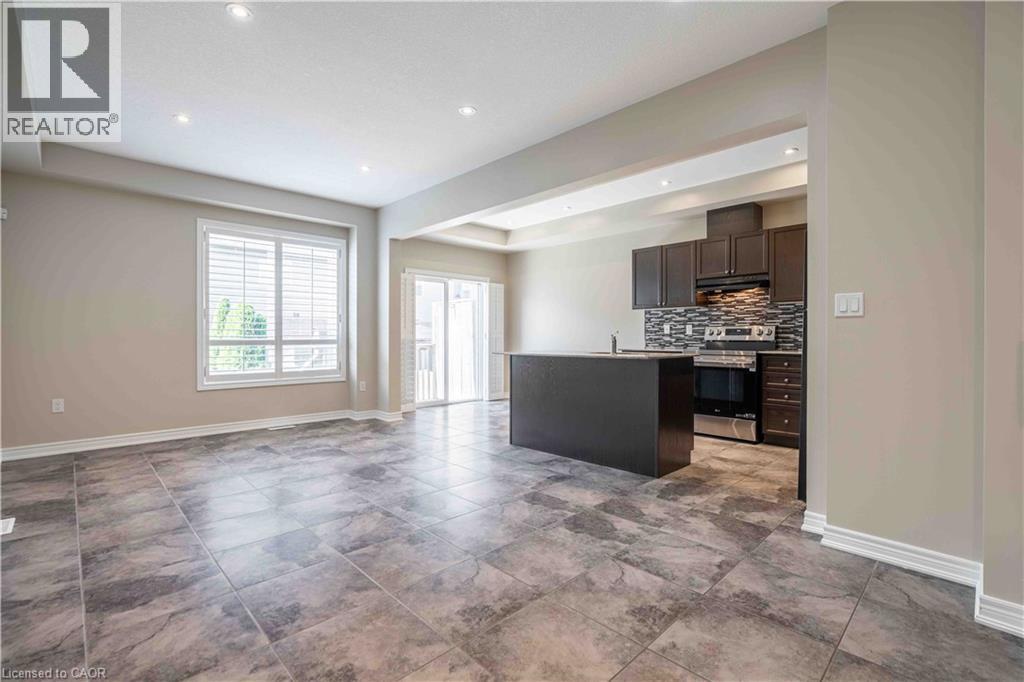 134 PALACEBEACH Trail, Hamilton — photo 7