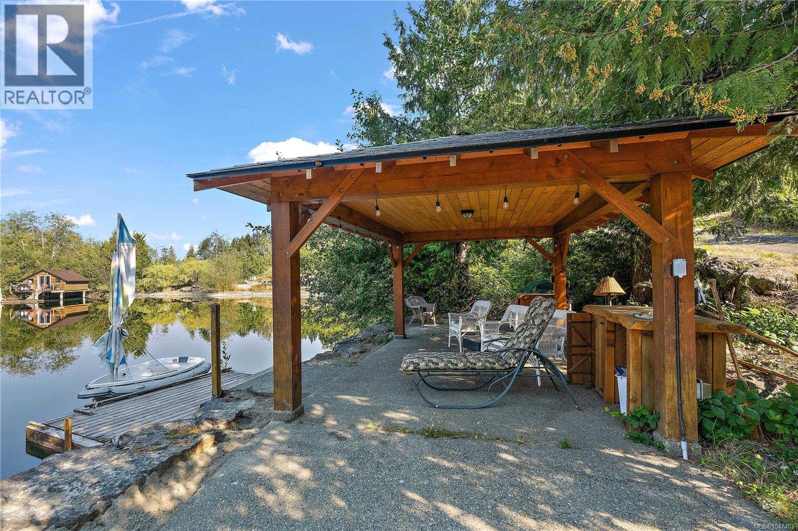 2311/2307 Sylvester Rd - 33