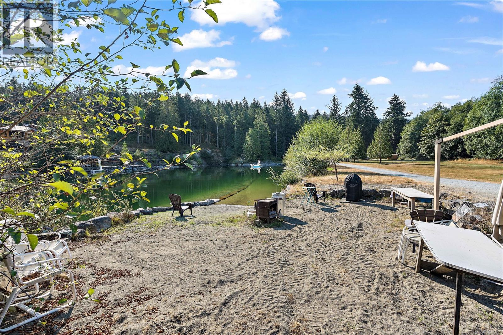 2311/2307 Sylvester Rd - 38