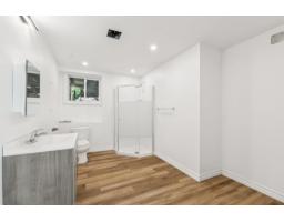 17 Rue Blais, Val Des Monts, QC J8N4G8 Photo 16