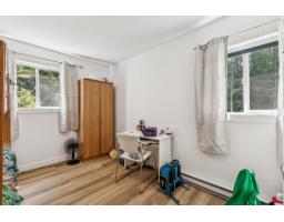 17 Rue Blais, Val Des Monts, QC J8N4G8 Photo 26