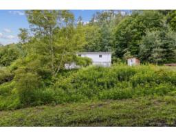 17 Rue Blais, Val Des Monts, QC J8N4G8 Photo 36