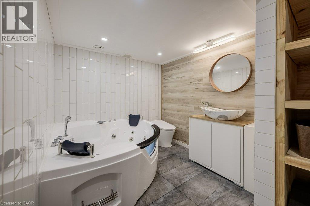 16 Irongate Drive — photo 36